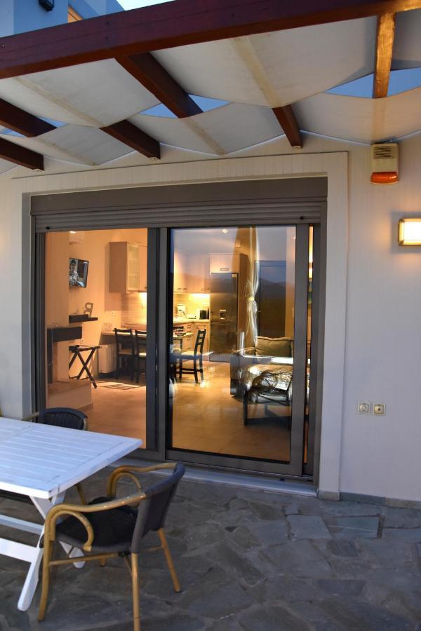 Ελιάδες - Eliades Apartments Karystos  Exterior photo